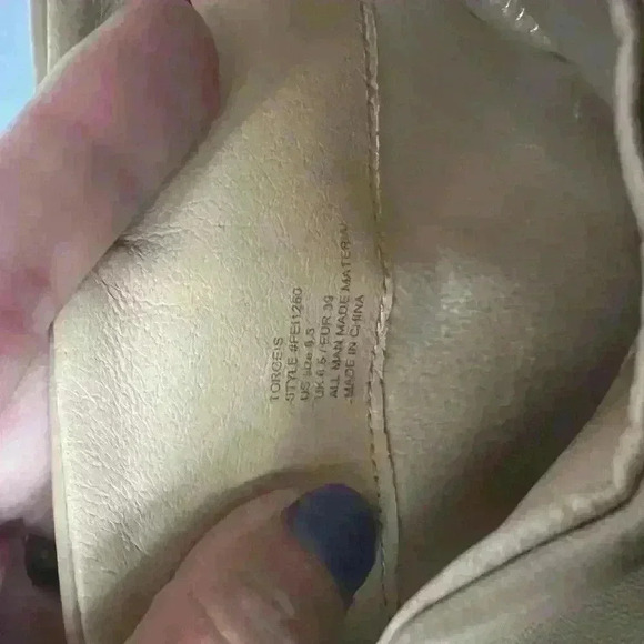 Torgeis New York Milan Taupe Wedge Boot NWOT - 8.5 - Picture 10 of 10